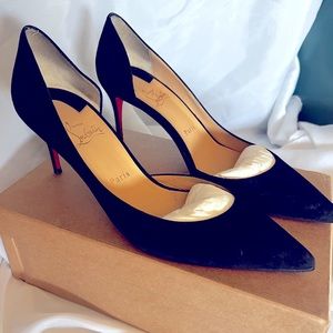 Black Suede Louboutin Heels 👠